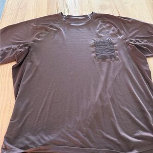 Lululemon Men's Purple Shirt with Pocket